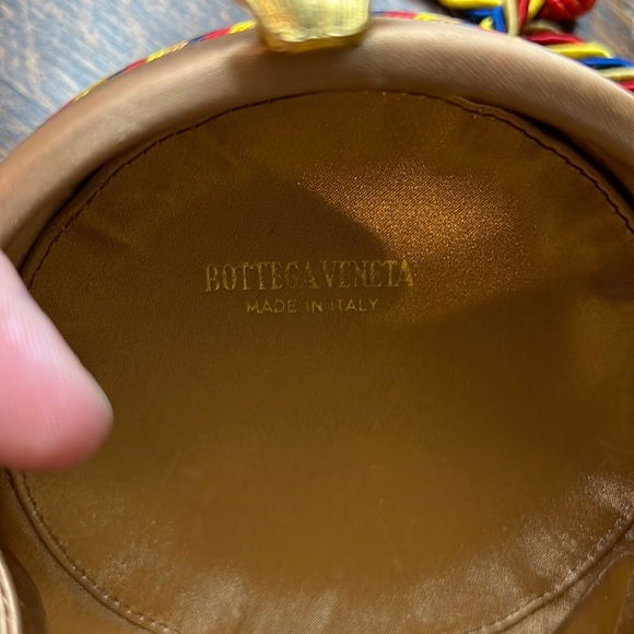 Bottega Veneta made in Italy handbag! Beautiful condition! Red/Yellow/Navy/Gold - Picture 5 of 9